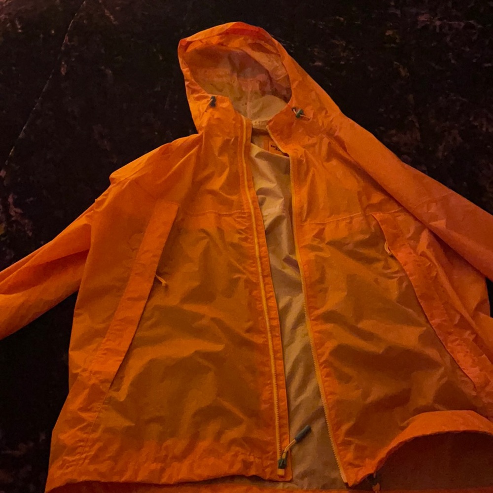 Men’s North Face rain coat